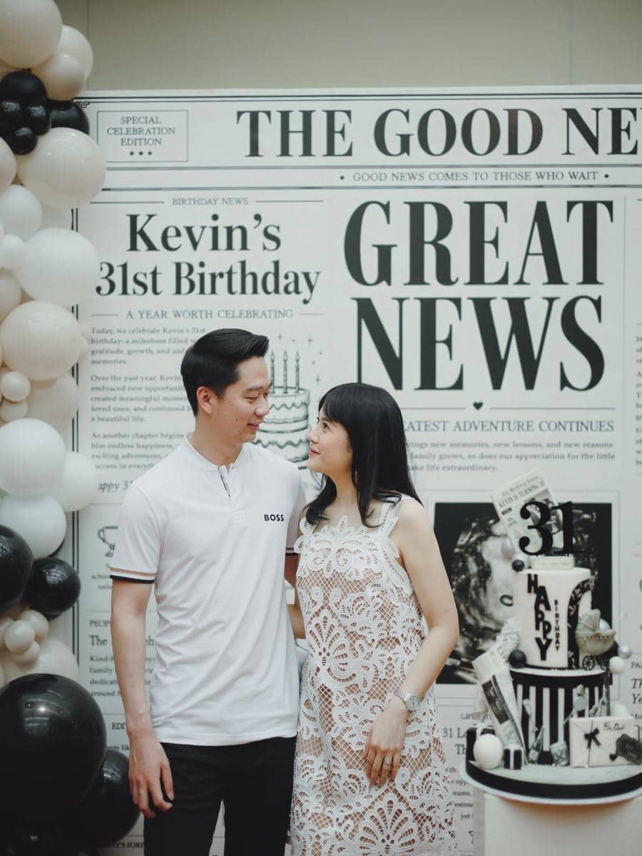 Valencia Tanoe mengungkap jenis kelamin calon bayinya dalam perayaan gender reveal kehamilan bersama keluarga.
