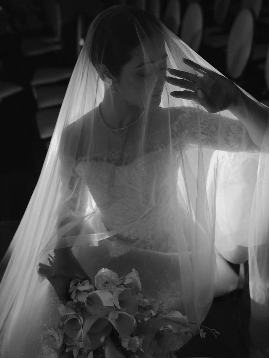 Potret pernikahan Gisela Cindy dalam balutan busana pengantin, dibagikan melalui akun Instagram anna.salvaa.