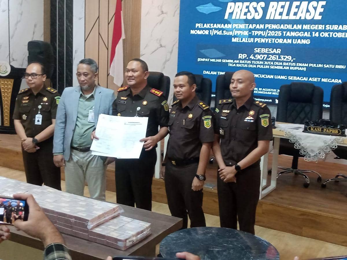 Kejari Tanjung Perak Setor Rp4,9 Miliar Hasil TPPU Judol ke Kas Negara