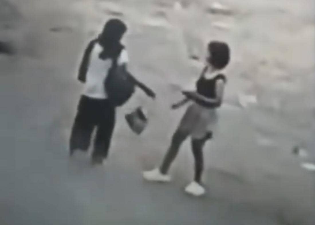 Viral! Remaja di Sintang Tendang Ibu karena Hasil Foto Tak Memuaskan