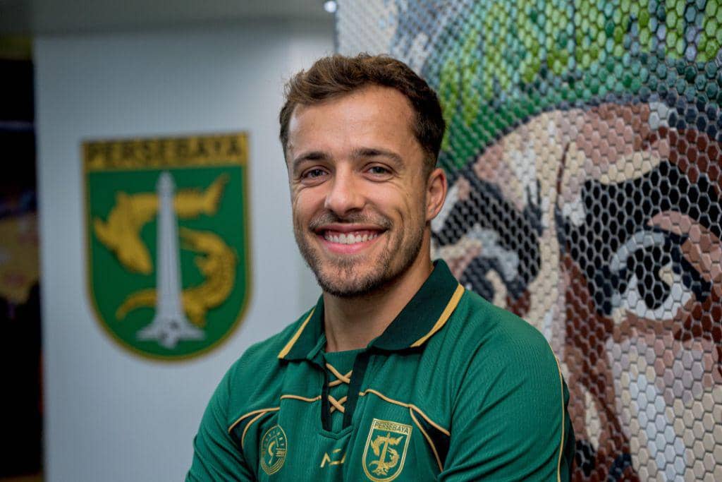 Pemain baru Persebaya Surabaya, Miguel Pereira, saat diperkenalkan pada 8 Juli 2026.