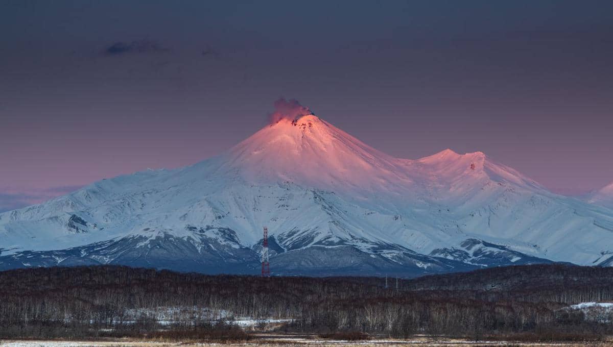 Potret Gunung Klyuchevskaya Sopka