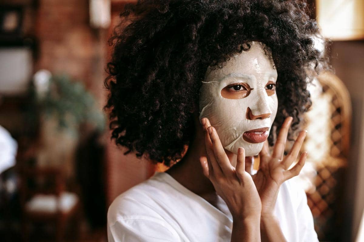 Penyebab Kulit Kering setelah Maskeran dan Cara Mencegahnya
