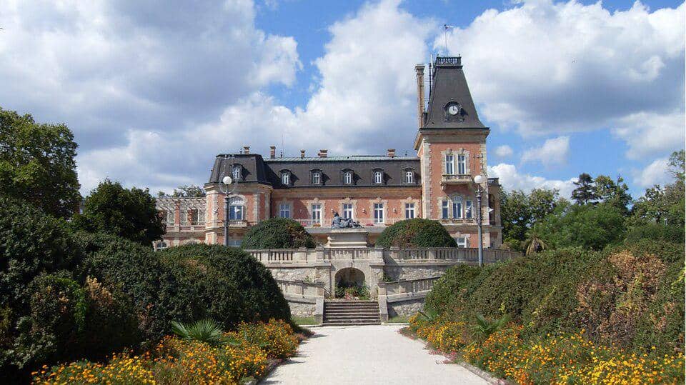 Istana Euxinograd di Bulgaria