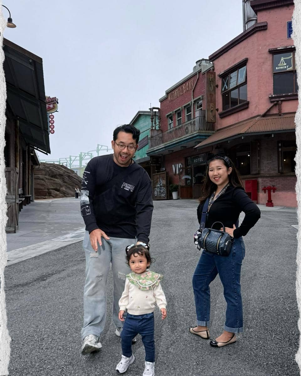 Keluarga Kiky Saputri liburan di Skyworlds Genting Malaysia