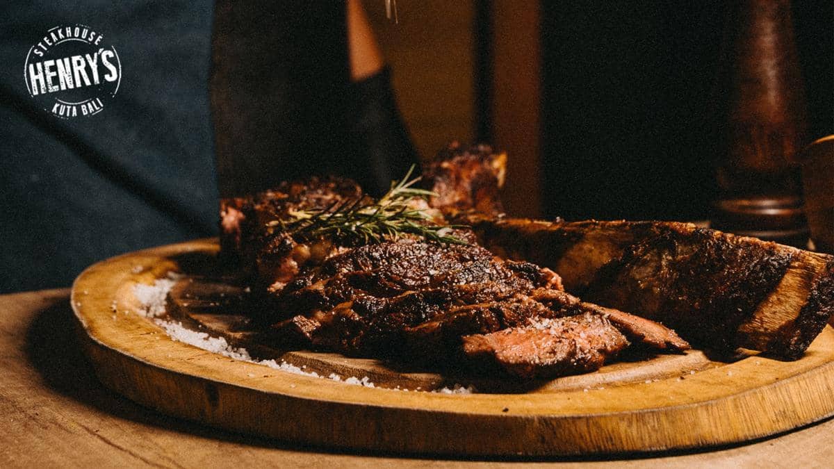 Potret menu steak di HENRY'S Steakhouse Bali