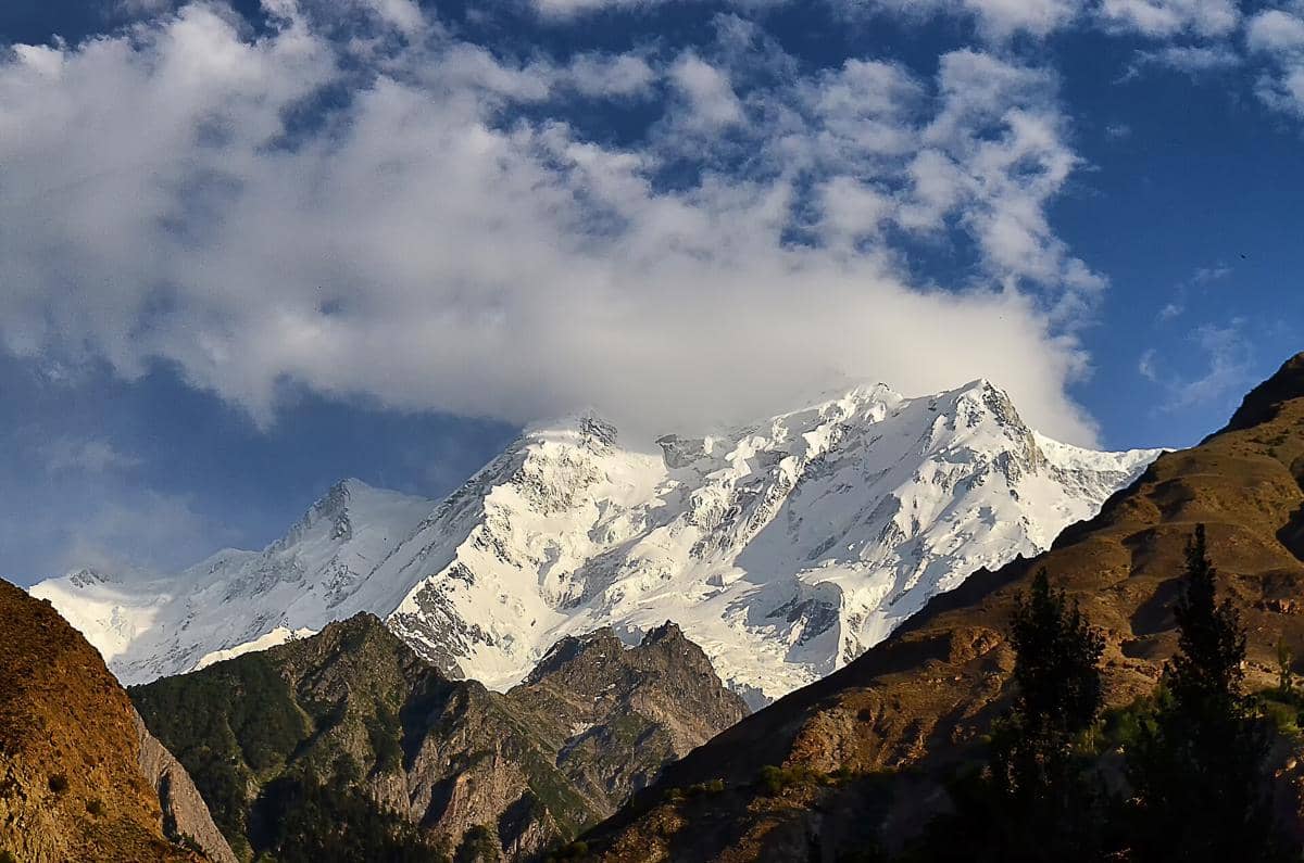 Potret Rakaposhi