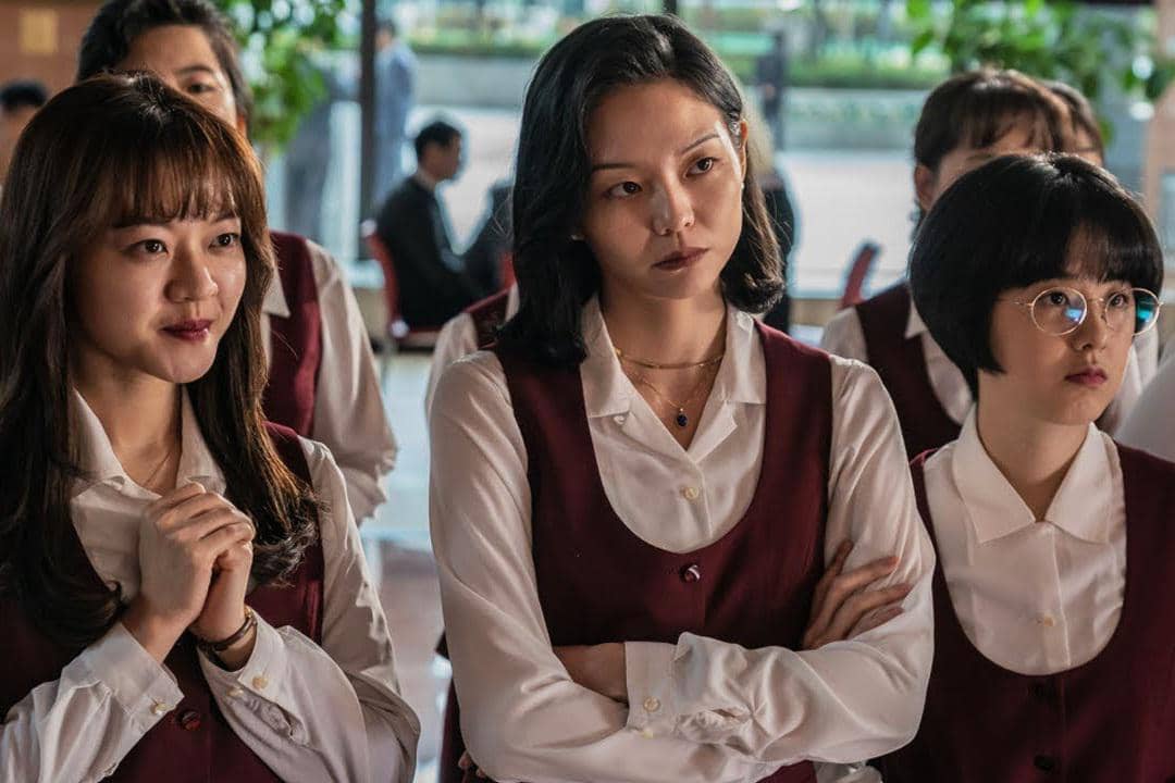 adegan dalam film Samjin Company English Class