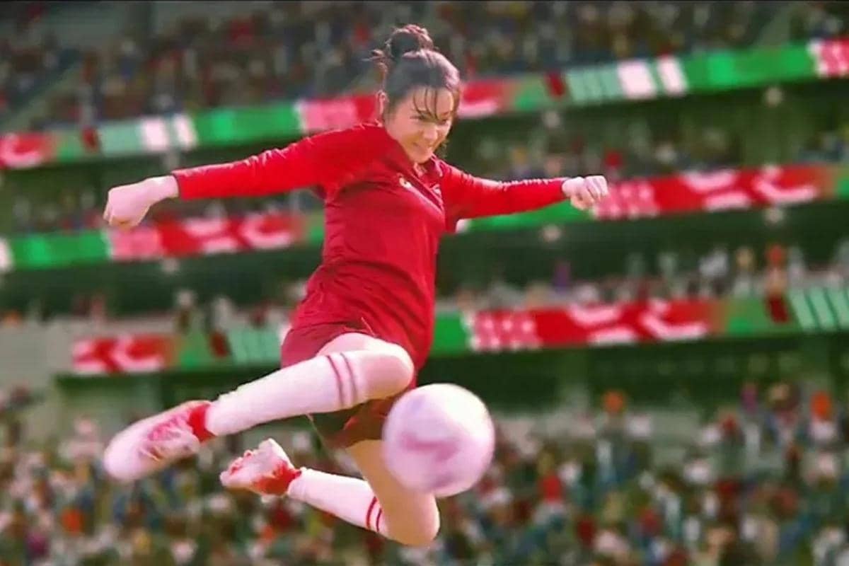 Ulasan Film Kung Fu Soccer, Comeback Stephen Chow yang Kurang Nendang!