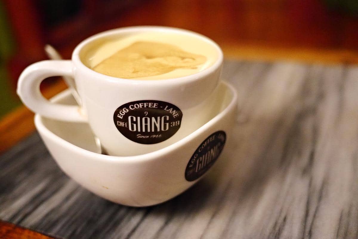 ilustrasi kopi telur khas Vietnam