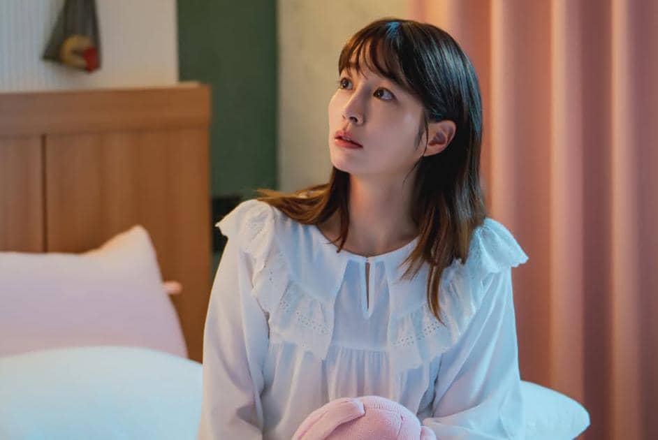 Lee Min Jung di drama OK! Let’s Get Divorced