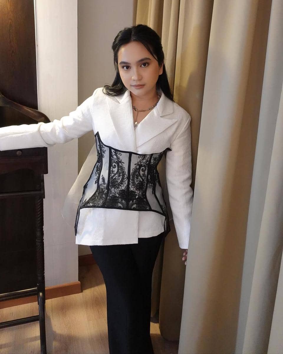 referensi gaya rambut ala Rachel Amanda