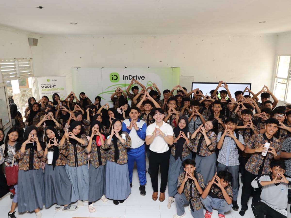 inDrive Edukasi Ratusan Siswa Jabar soal Keselamatan Berkendara