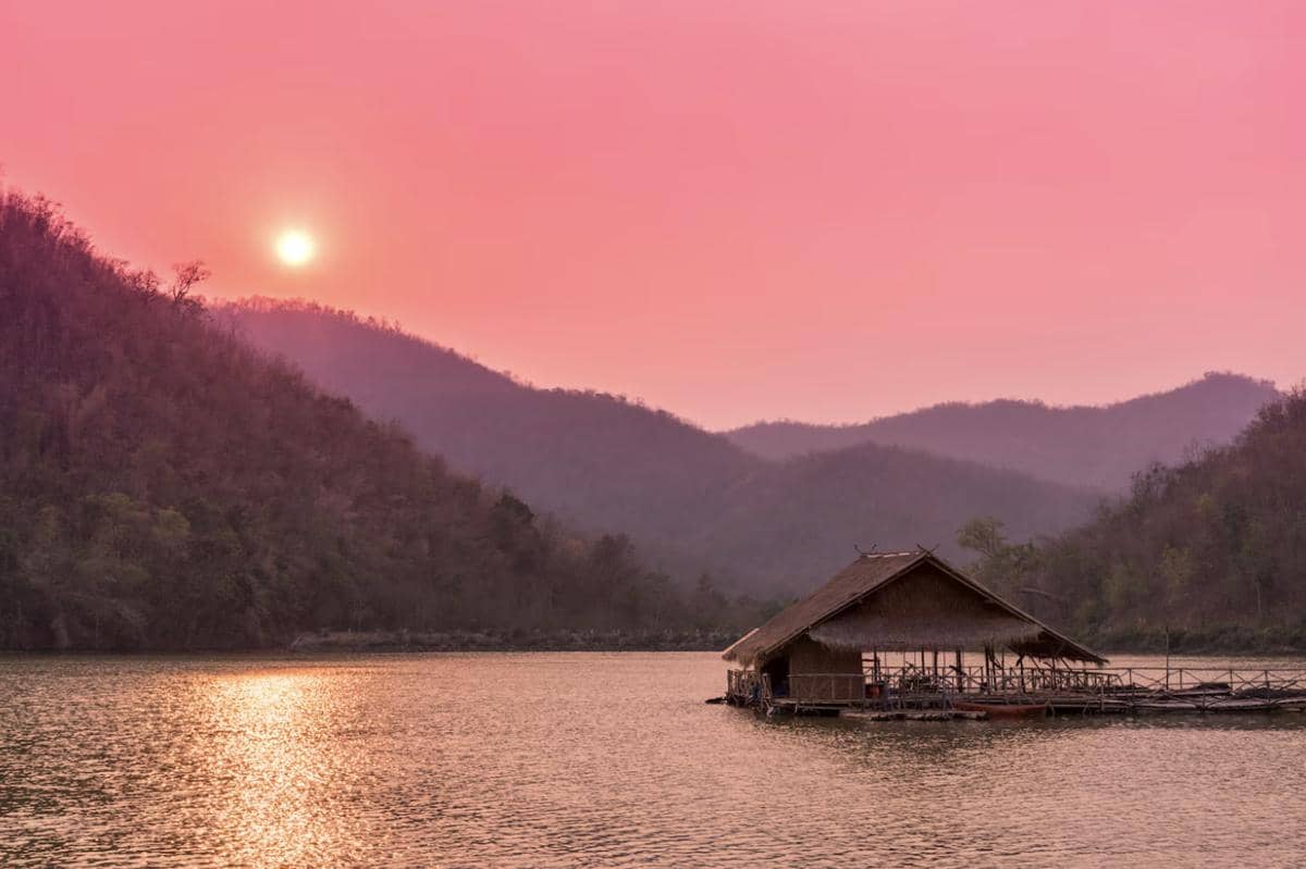 [PUISI] Tempat Pulang di Dunia