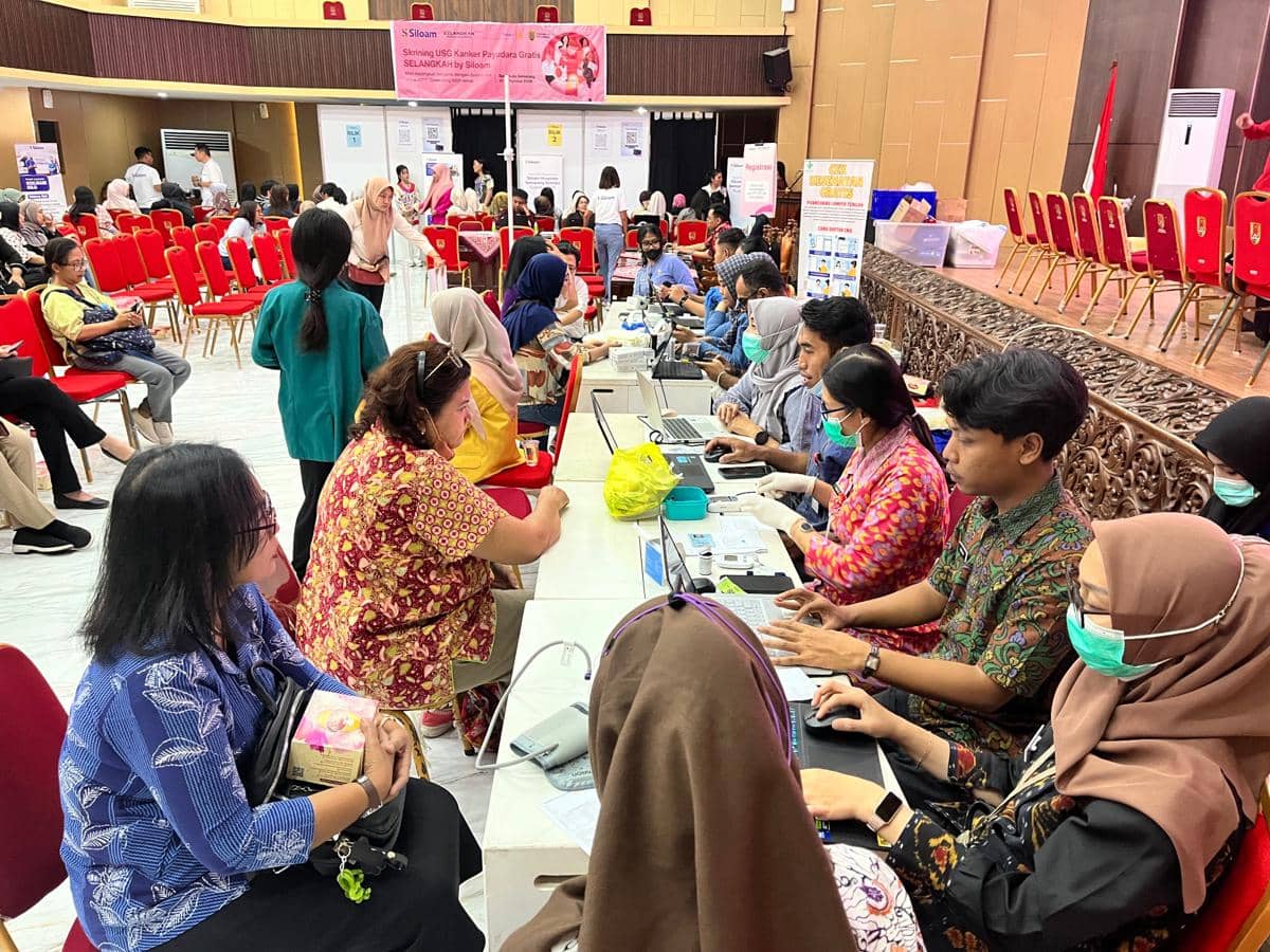 Biaya Mahal, Ratusan Perempuan Semarang Serbu Skrining Kanker Gratis