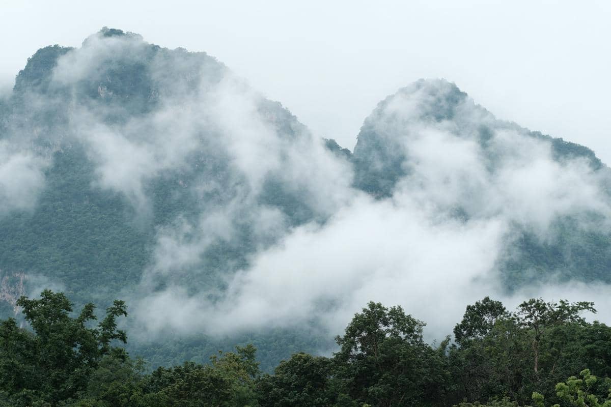 ilustrasi suasana pegunungan di Chiang Dao