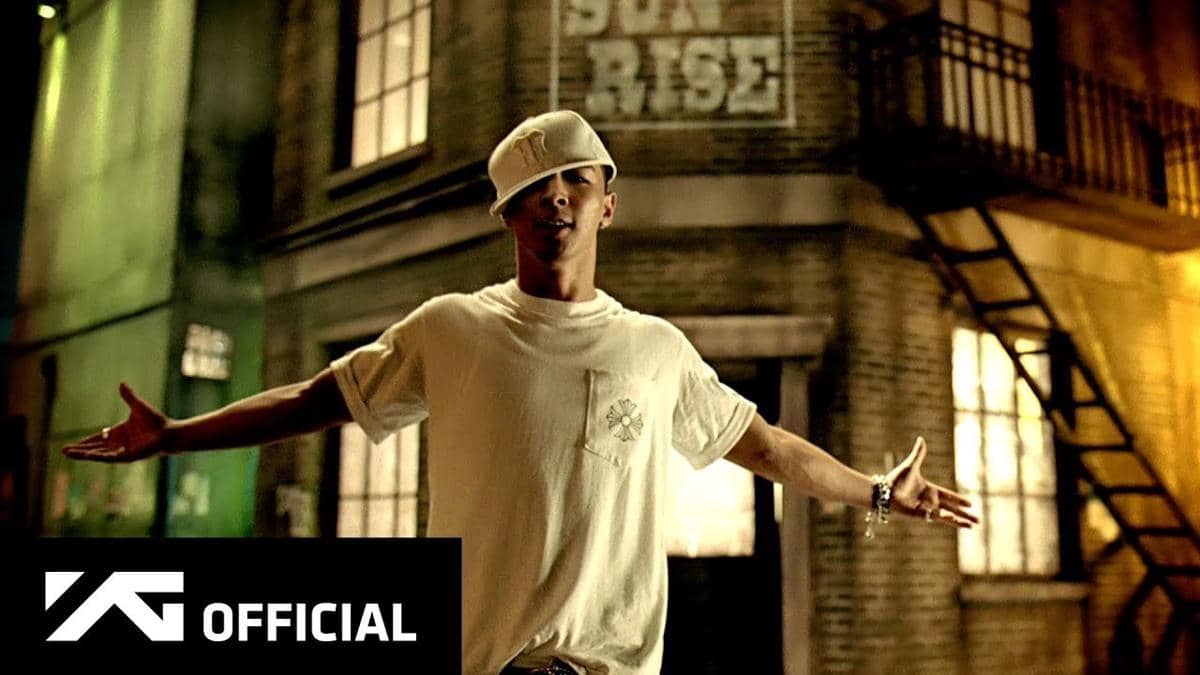 cuplikan MV "Where U At"