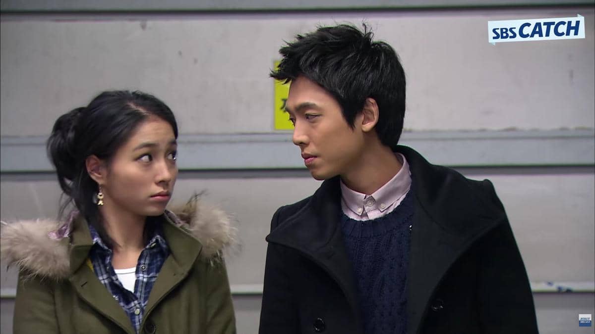 Lee Min Jung dan Jung Kyung Ho di drama Smile, You