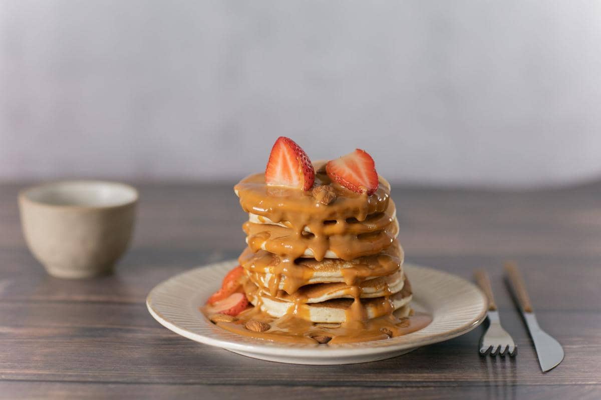 Resep Pancake Nutella Fluffy untuk Ide Sarapan Akhir Pekan