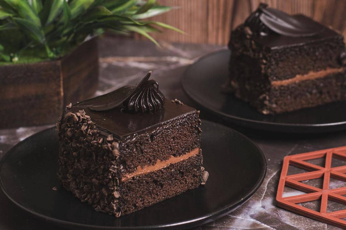 Apakah London Caramel Chocolate Cake Berasal dari Inggris?