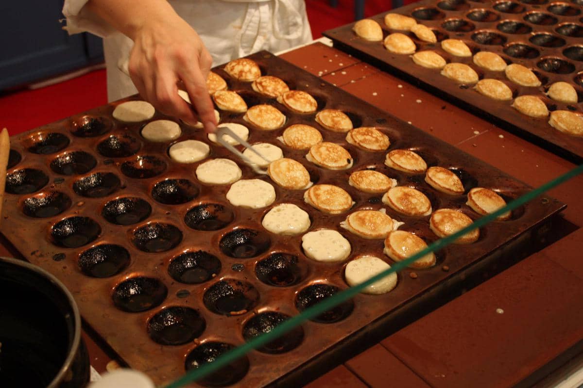 ilustrasi cetakan poffertjes 