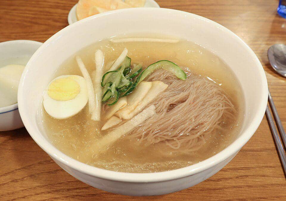 ilustrasi Pyeongyang naengmyeon