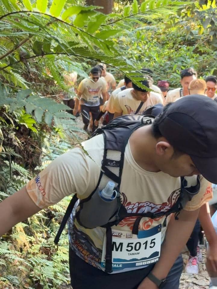Hengky Kurniawan dan Sonya Fatmala ikut event trail run