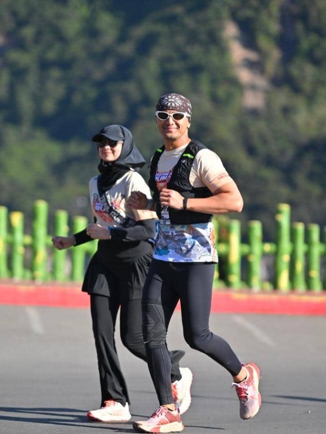 Hengky Kurniawan dan Sonya Fatmala ikut event trail run