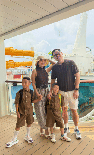 Inspirasi OOTD keluarga Merdianti Octavia