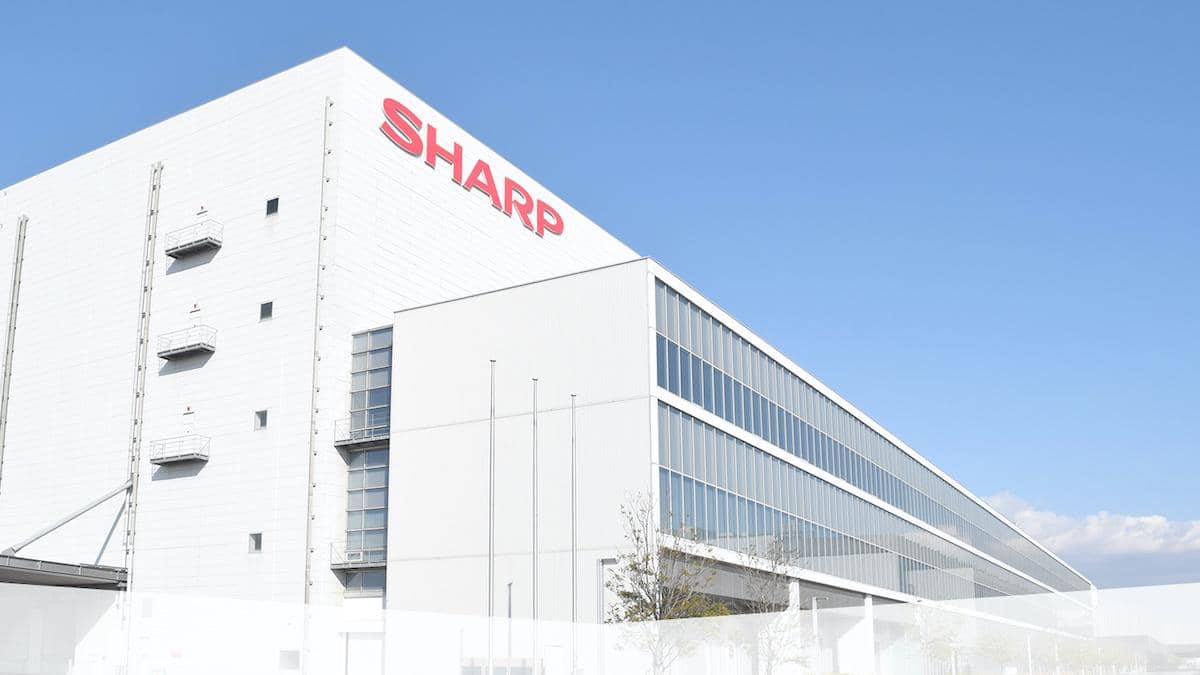 Sharp-01.jpg