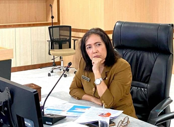 Usai Dimarahi Bobby, Poppy Dicopot dari Kabiro Perekonomian