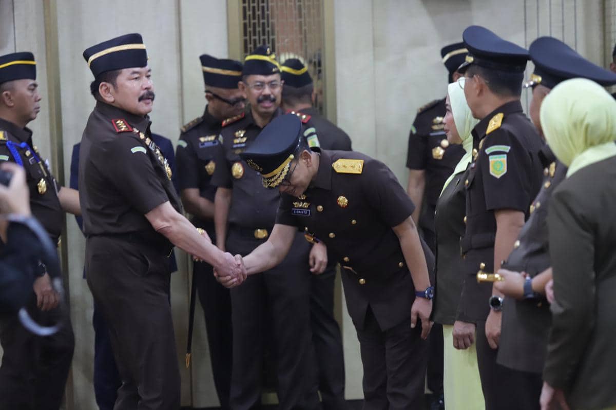 Jaksa Agung Bakal Kejar Aliran Dana Hasil Kejahatan Hutan di Luar Nege