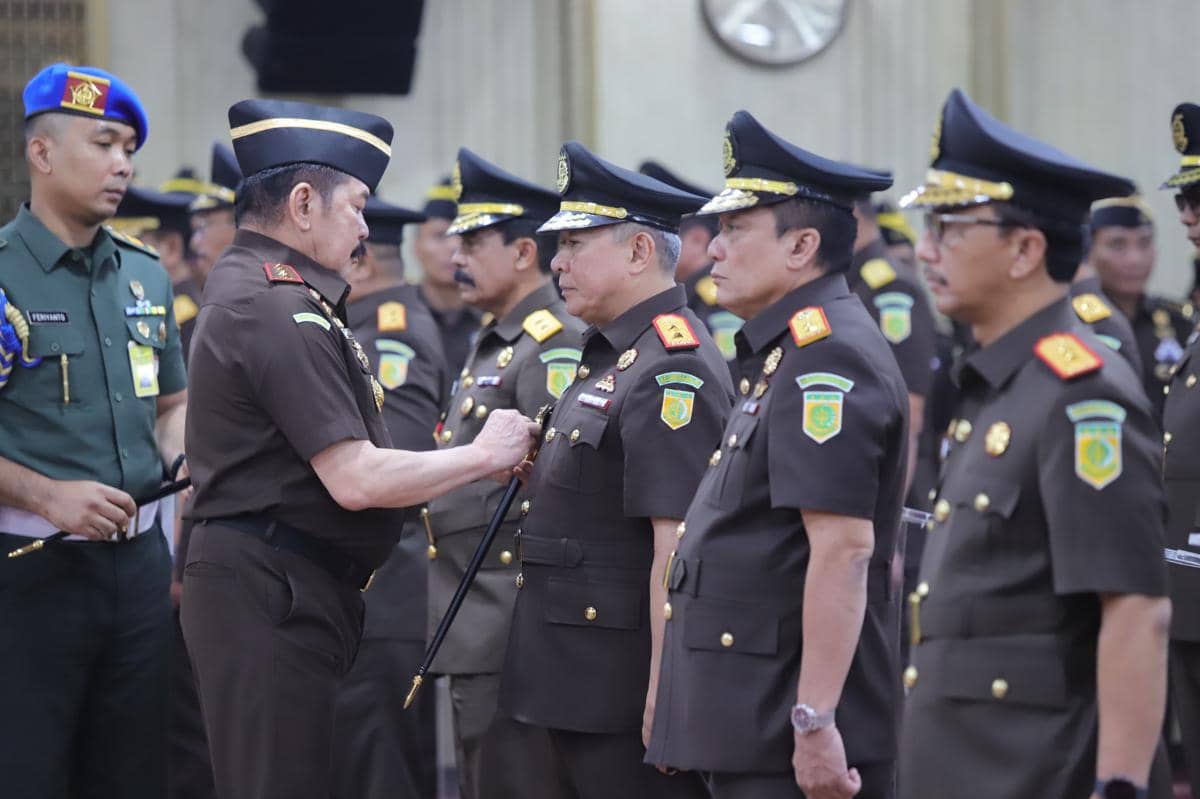 Jaksa Agung ST Burhanuddin Rotasi 16 Pejabat, 8 Kajari Diganti