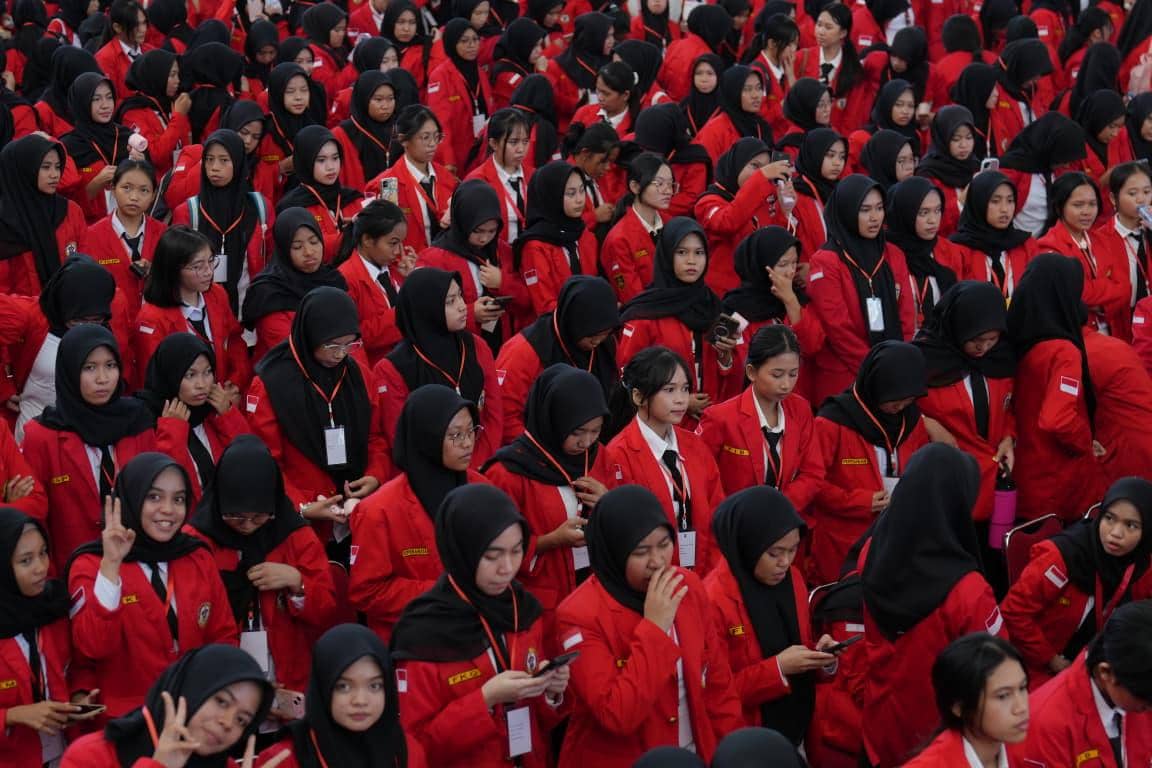 Unhas Sambut 10.401 Mahasiswa Baru, Rektor Minta Jangan Minder
