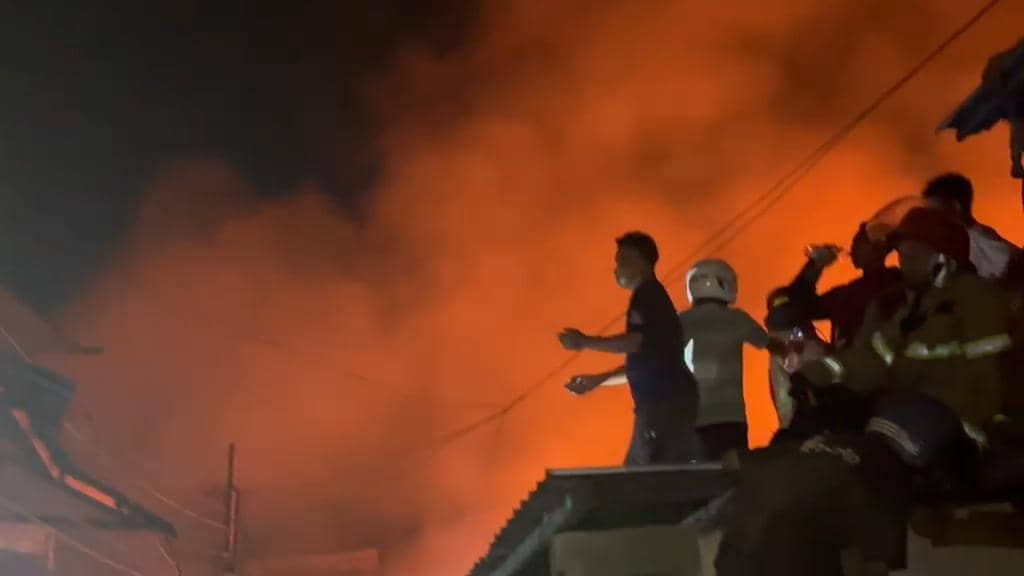 Kebakaran di Kandea Makassar Hanguskan 37 Rumah