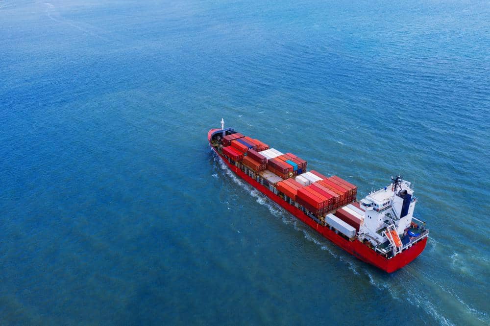 Abaikan Peringatan, Kapal Kargo Panama Ditembak Helikopter AS