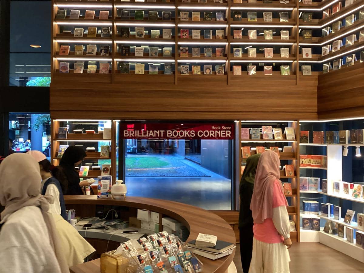 Brilliant Books Corner, Toko Buku Baru nan Estetik di Jogja
