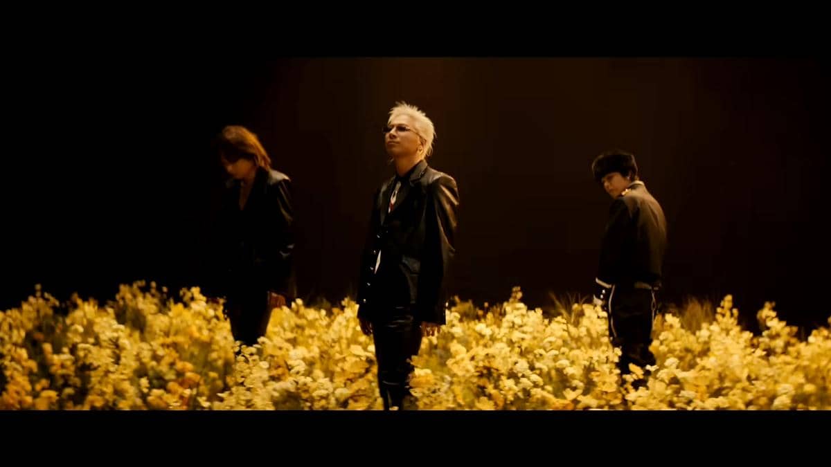 Potret teaser comeback BIGBANG dari akun Instagram bigbang_2xx6, menandai kabar terbaru tentang kembalinya grup.