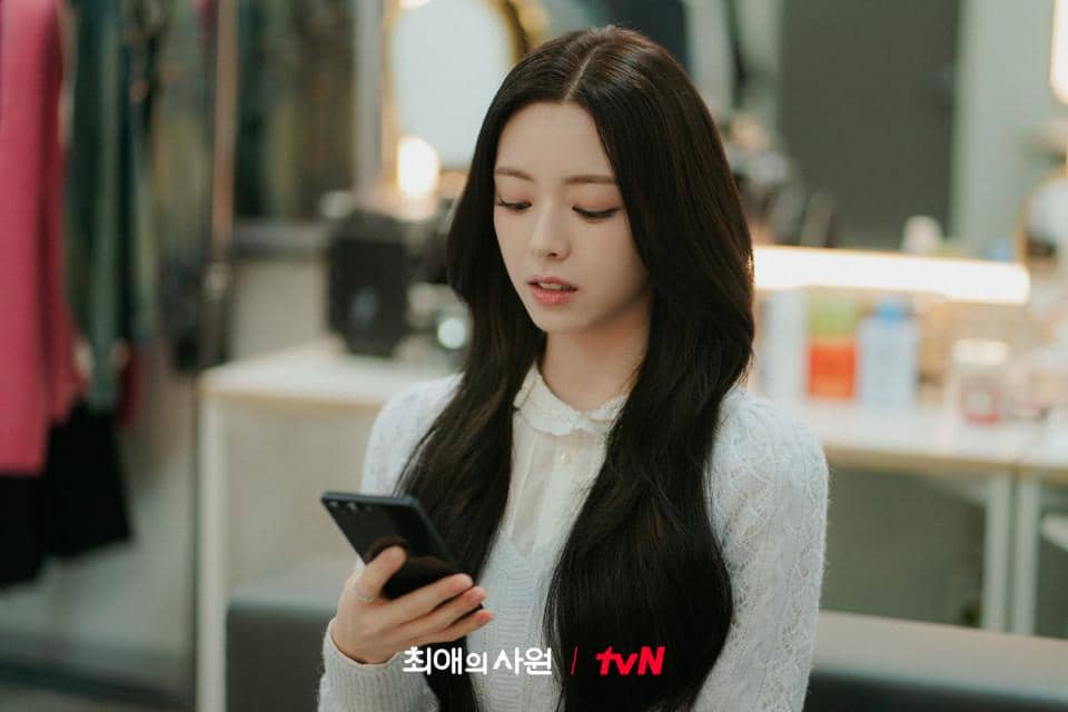 still cuts drama My Bias, My Boss