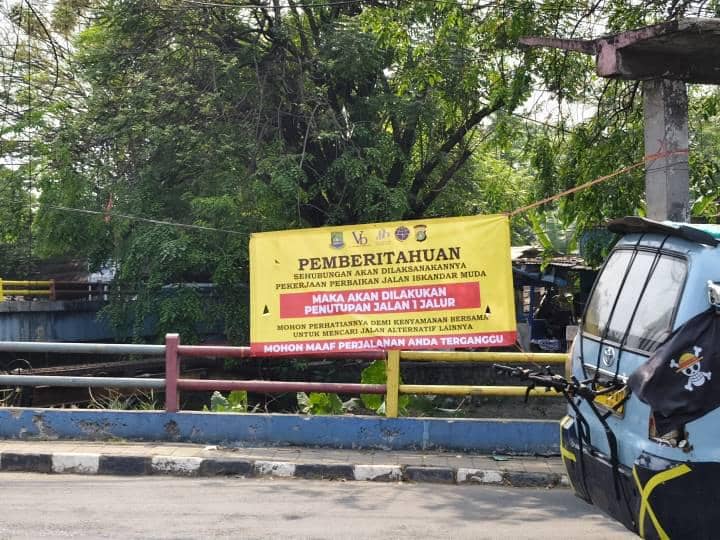 Jalan Iskandar Muda Tangerang Diperbaiki, Ini Jalur Alternatifnya