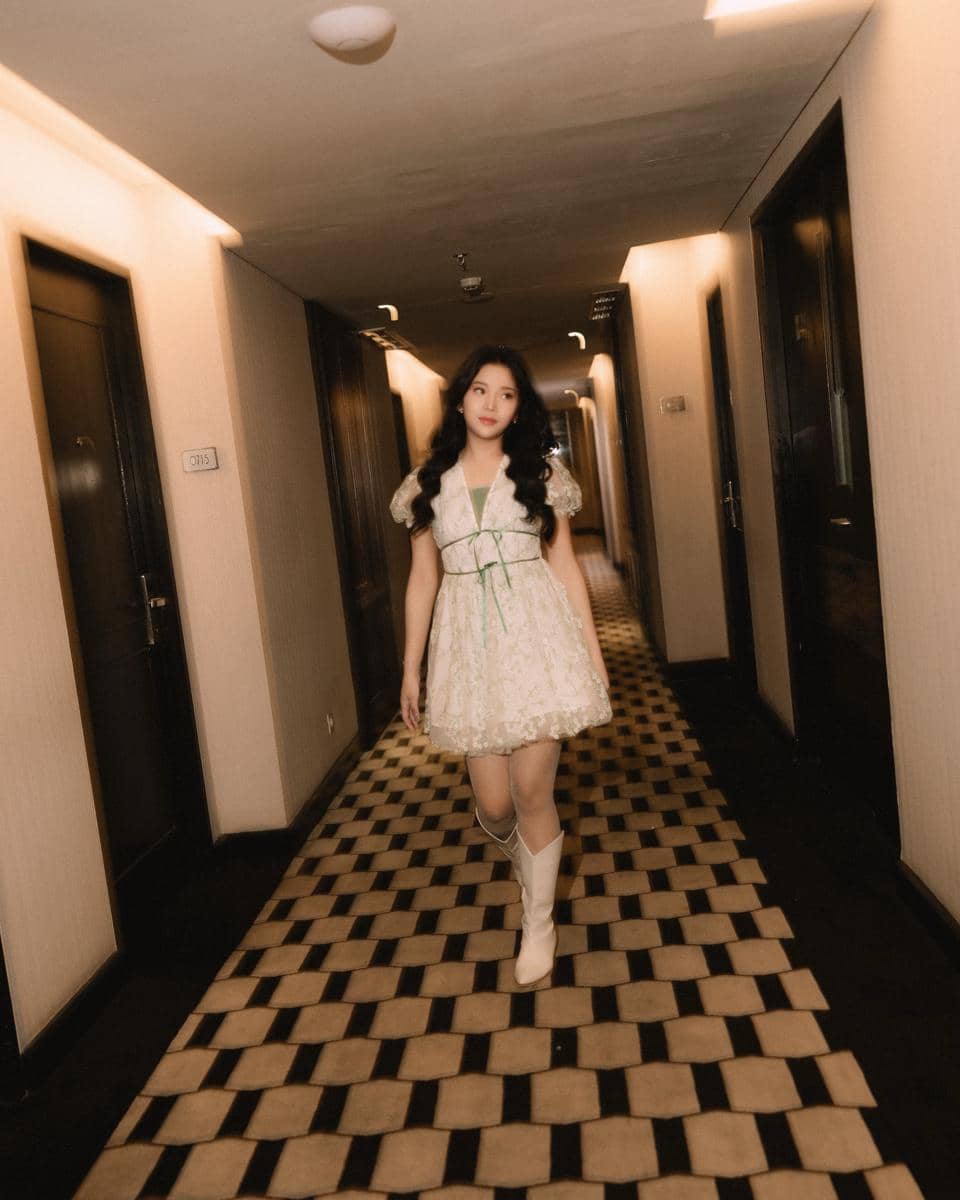 padu padan OOTD feminin minimalis Anggis Devaki