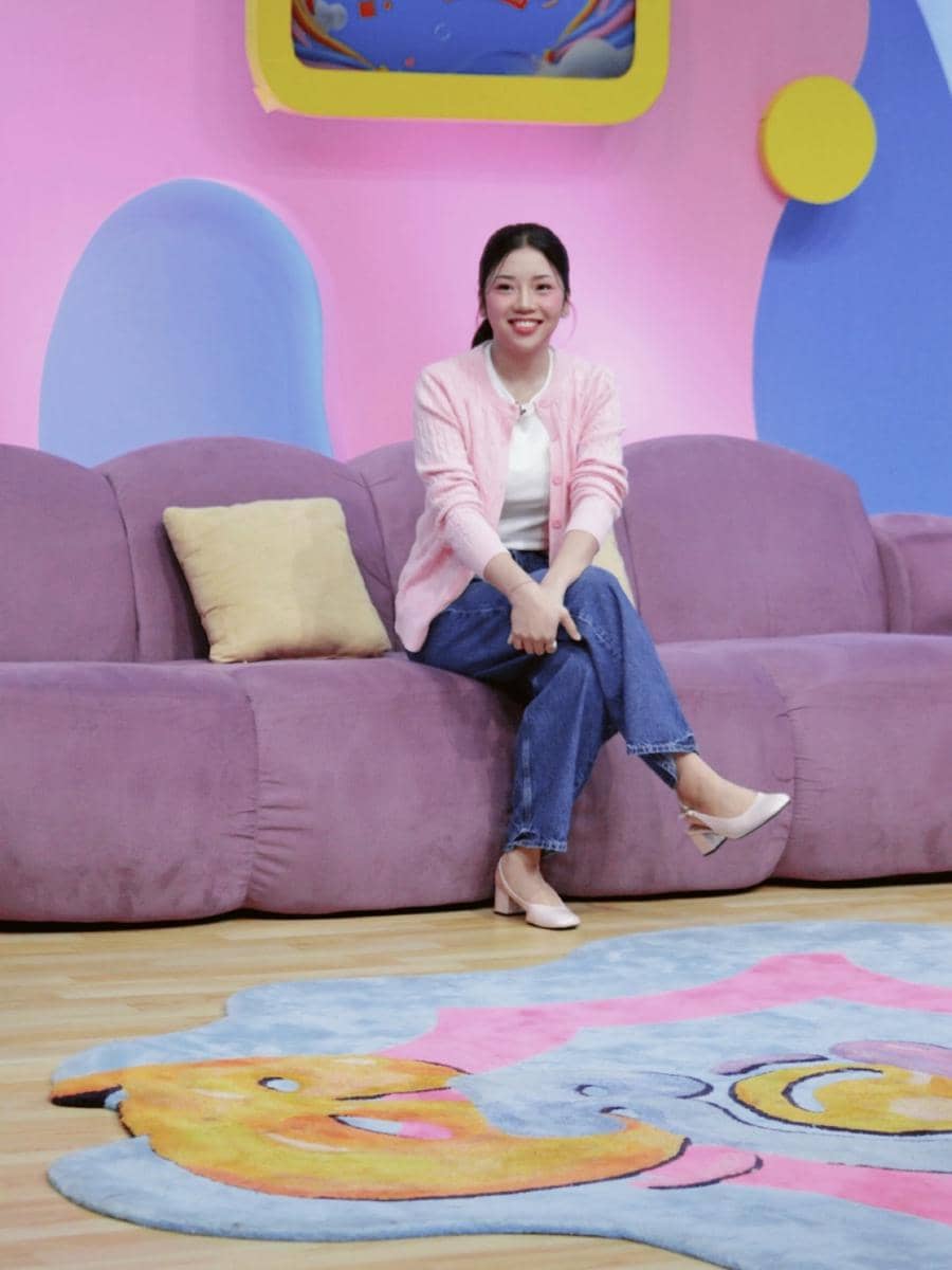 padu padan OOTD feminin minimalis Anggis Devaki