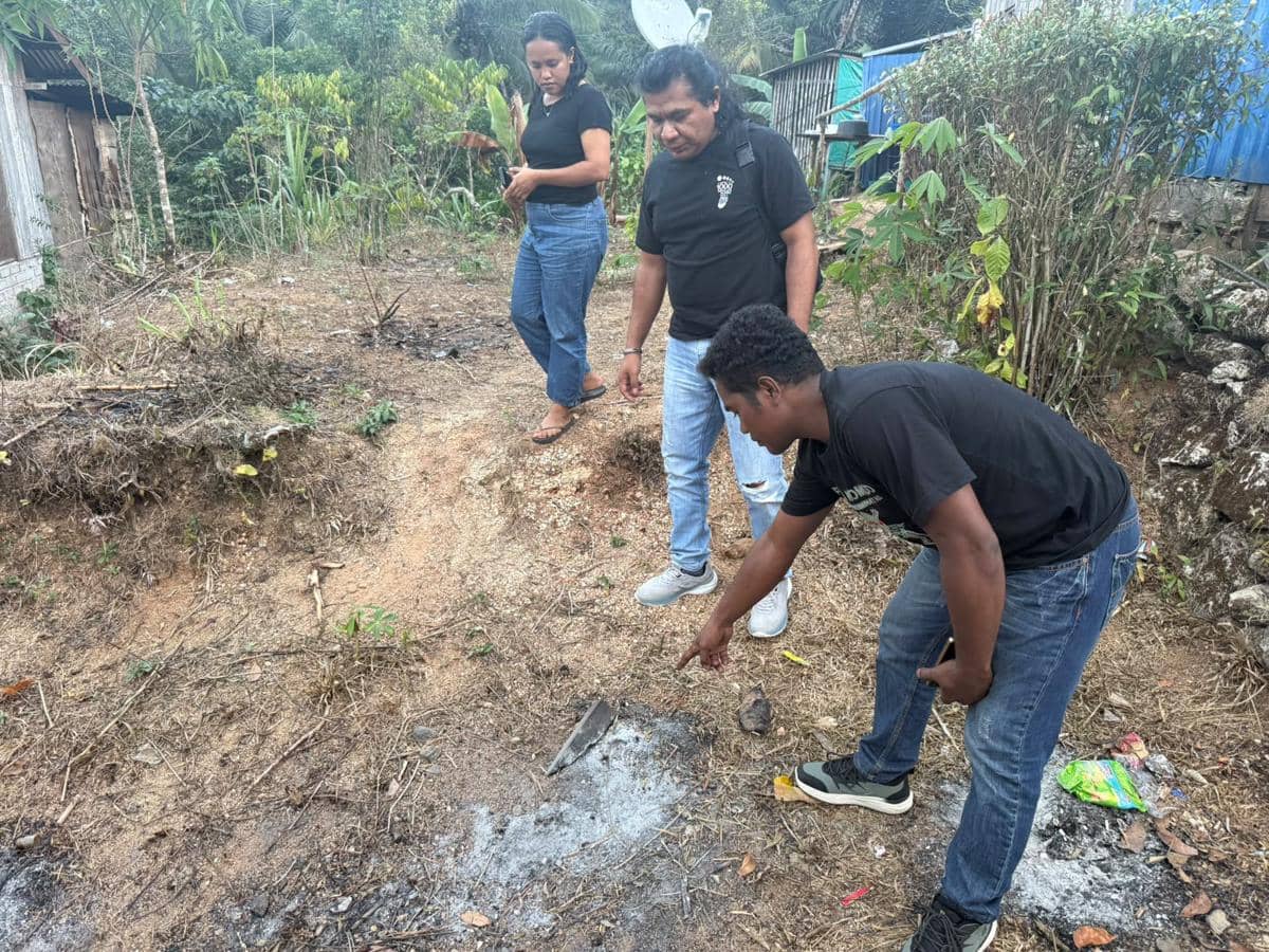 Polres Manggarai Barat mengumpulkan barang bukti kasus tiga pria yang membakar burung hantu hidup-hidup.