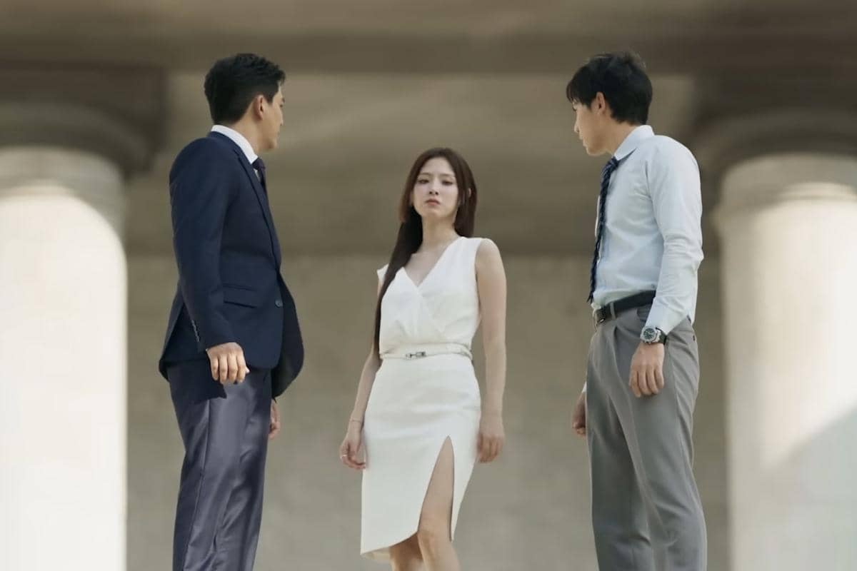 cuplikan drama The Hidden Shadows