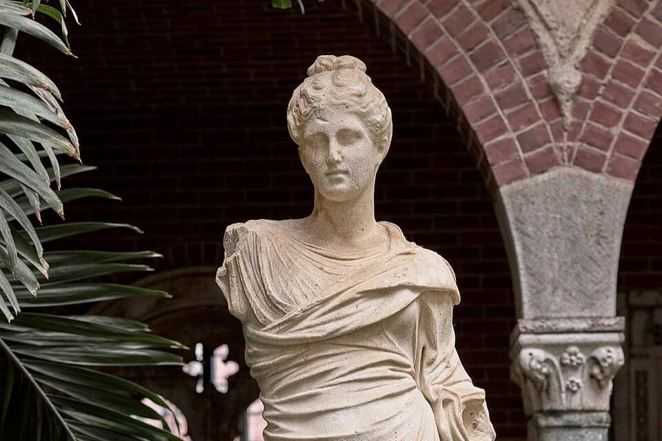 5 Fakta Persephone, Ratu Dunia Bawah yang Lebih Berkuasa dari Hades
