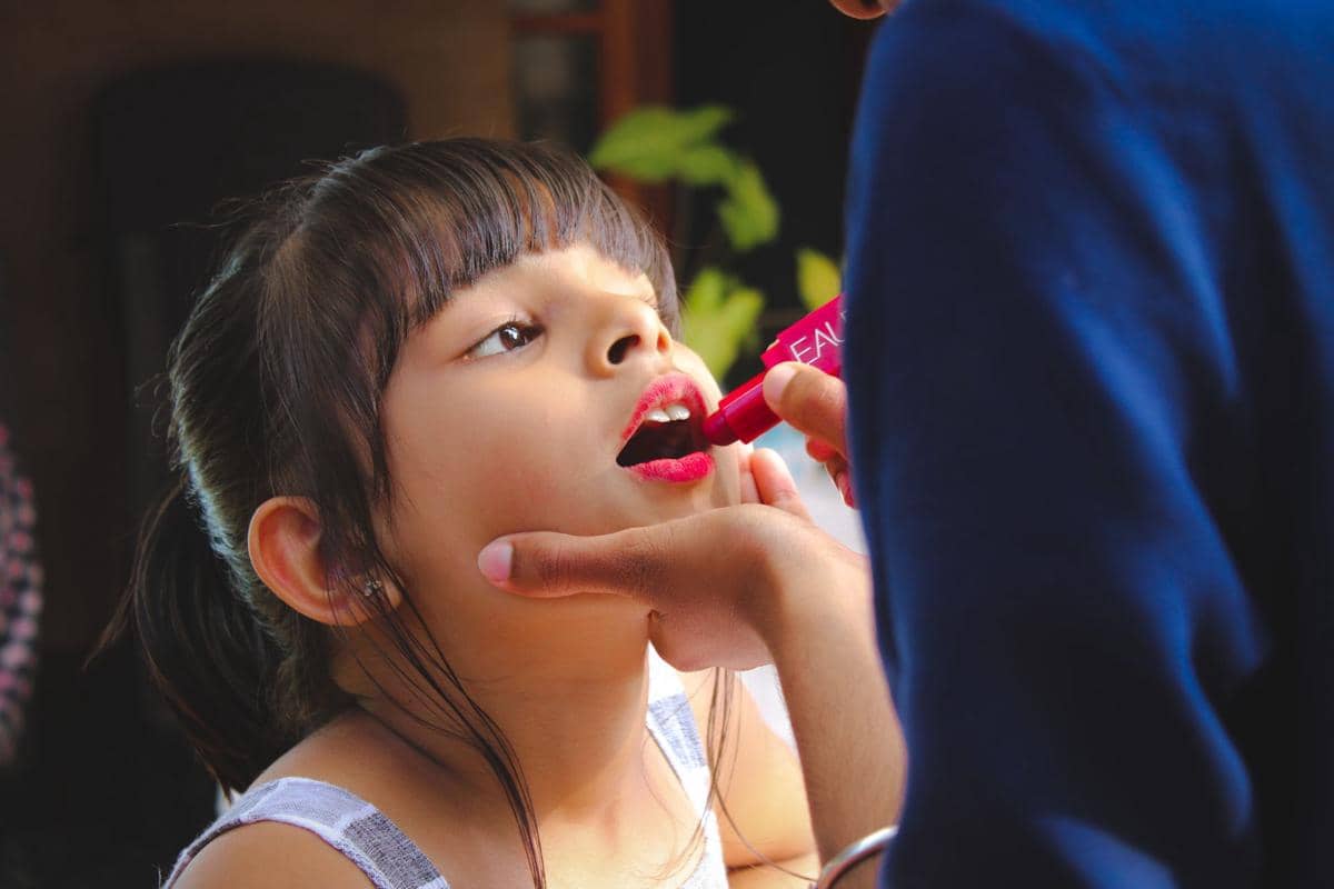 Makeup anak