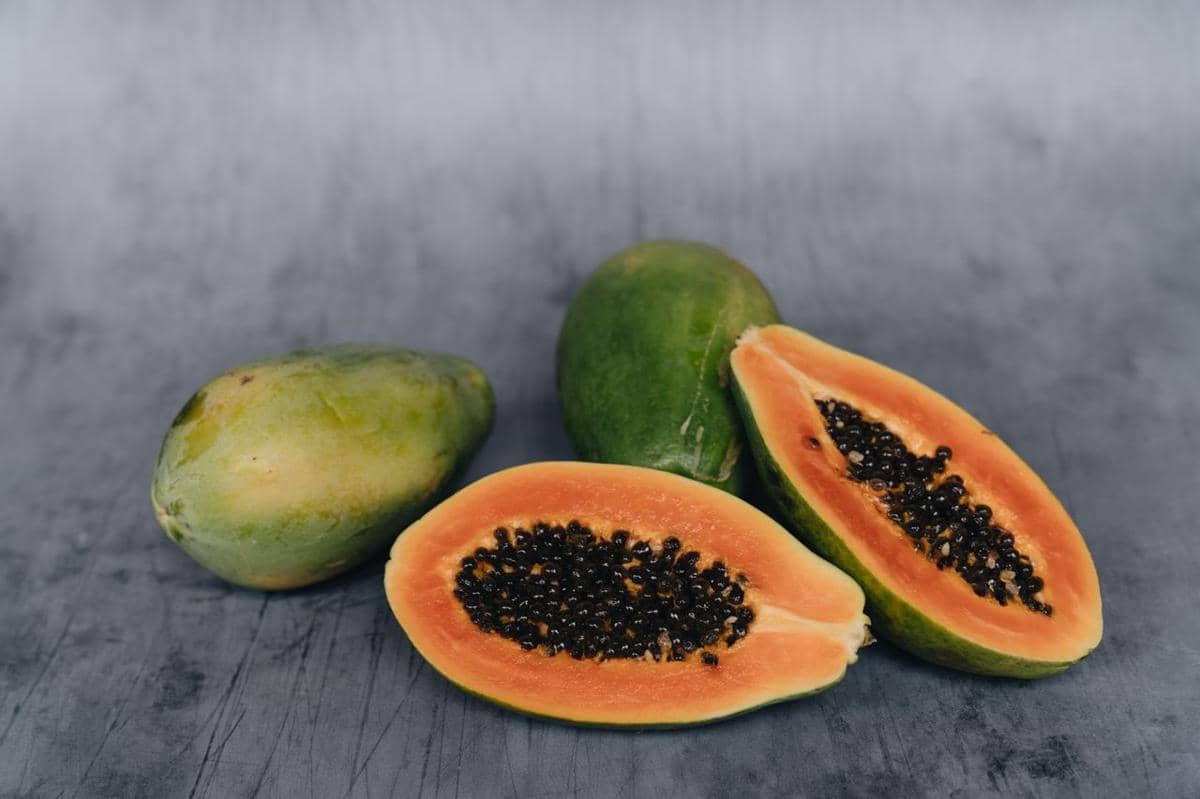 Apa Jadinya jika Makan Pepaya Tiap Hari? Ini Risiko dan Manfaatnya!