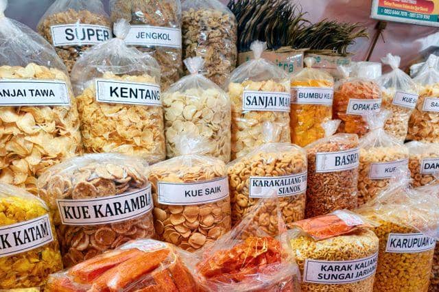 aneka camilan