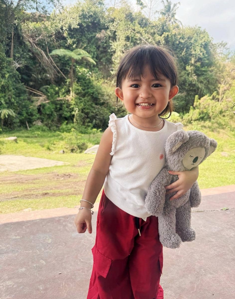 Cunda anak Denny Caknan camping di tepi sungai