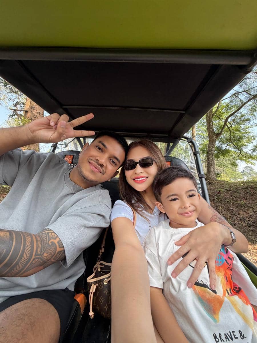 Nathalie Holscher dan keluarga liburan di Puncak